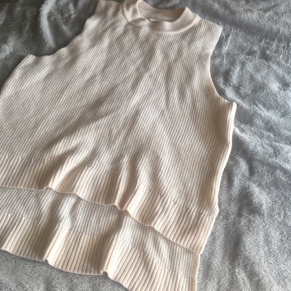 Paper Denim & Cloth Sleeveless Sweater Vest - Picture 2 of 3